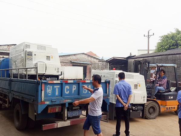 大菠萝导航福建APP下载數控-運輸團隊（duì）